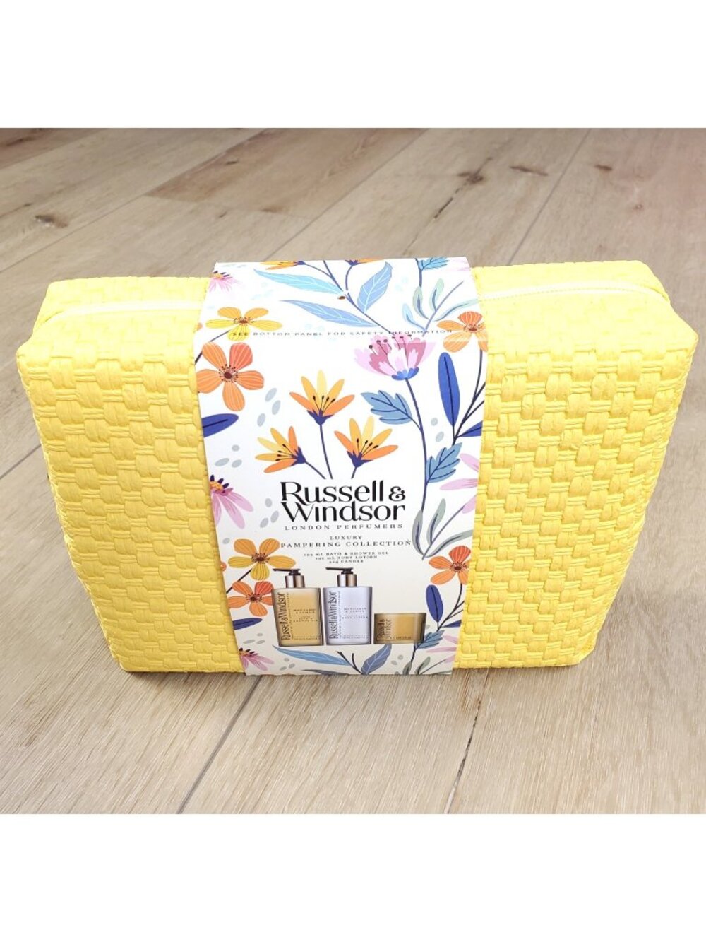 Russell & Windsor LONDON Perfumer Bath Set Mandarin Lemon Candle Lotion Gel Gift